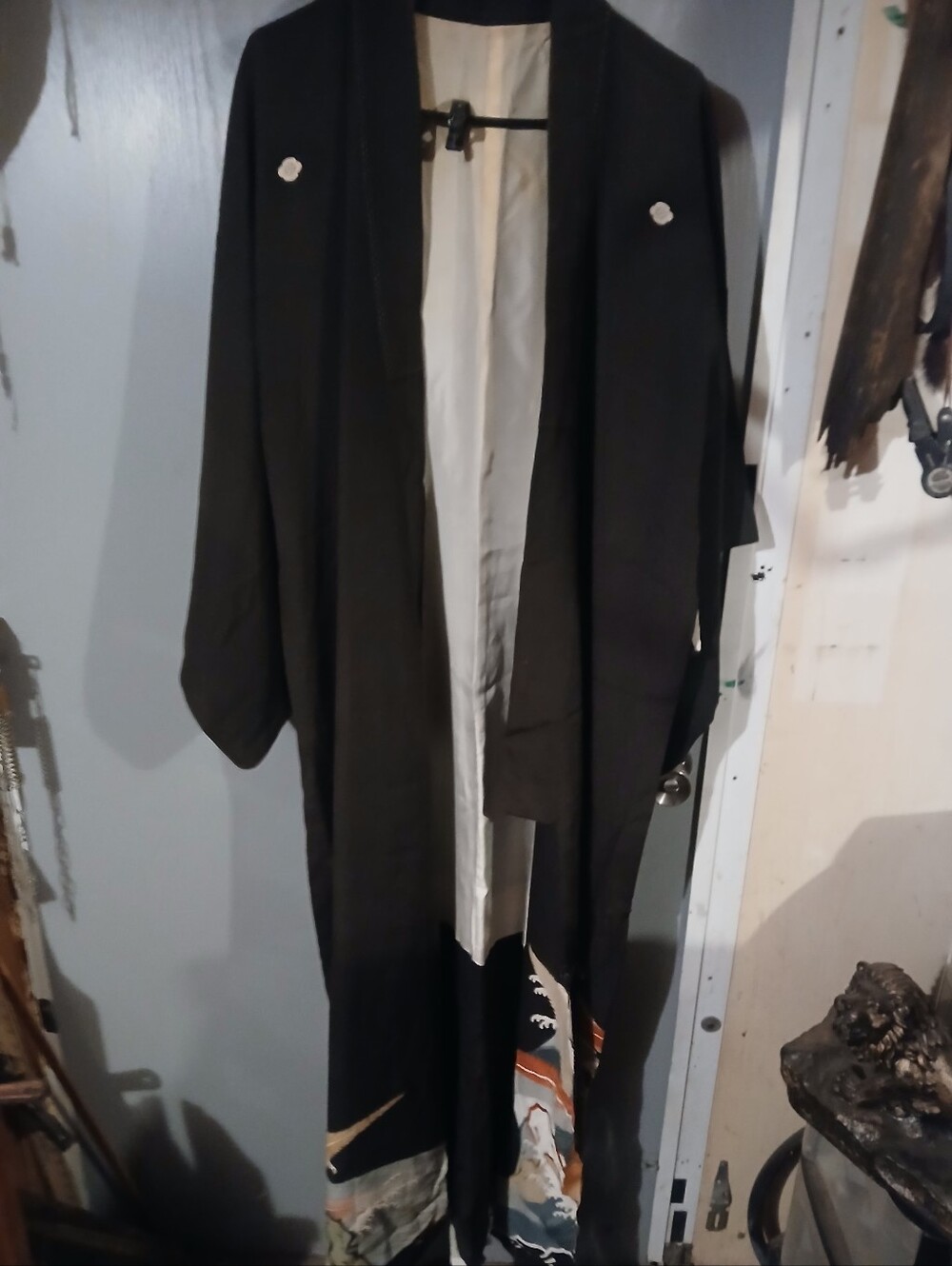 Vintage Japanese Black Haori Kimono Jacket with Family Crests & Wave Linin